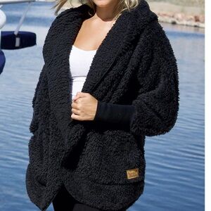 Nordic Beach Black Wrap